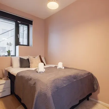 Holiday home Dinbnb 800m To C Station L 133sqm L High-end