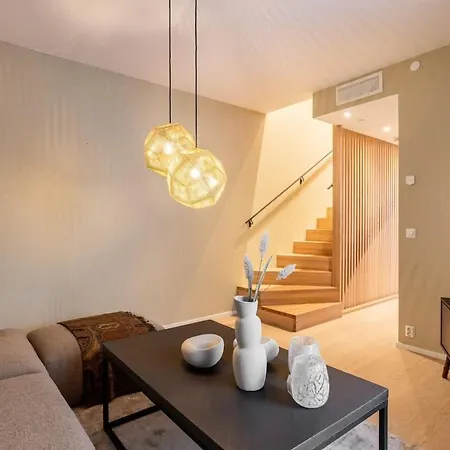 Holiday home Dinbnb 800m To C Station L 133sqm L High-end